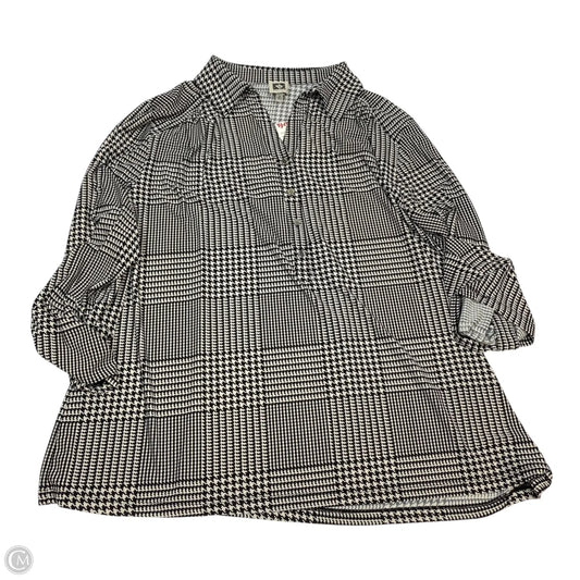 Top Long Sleeve By Shein In Black & Red, Size: 2x