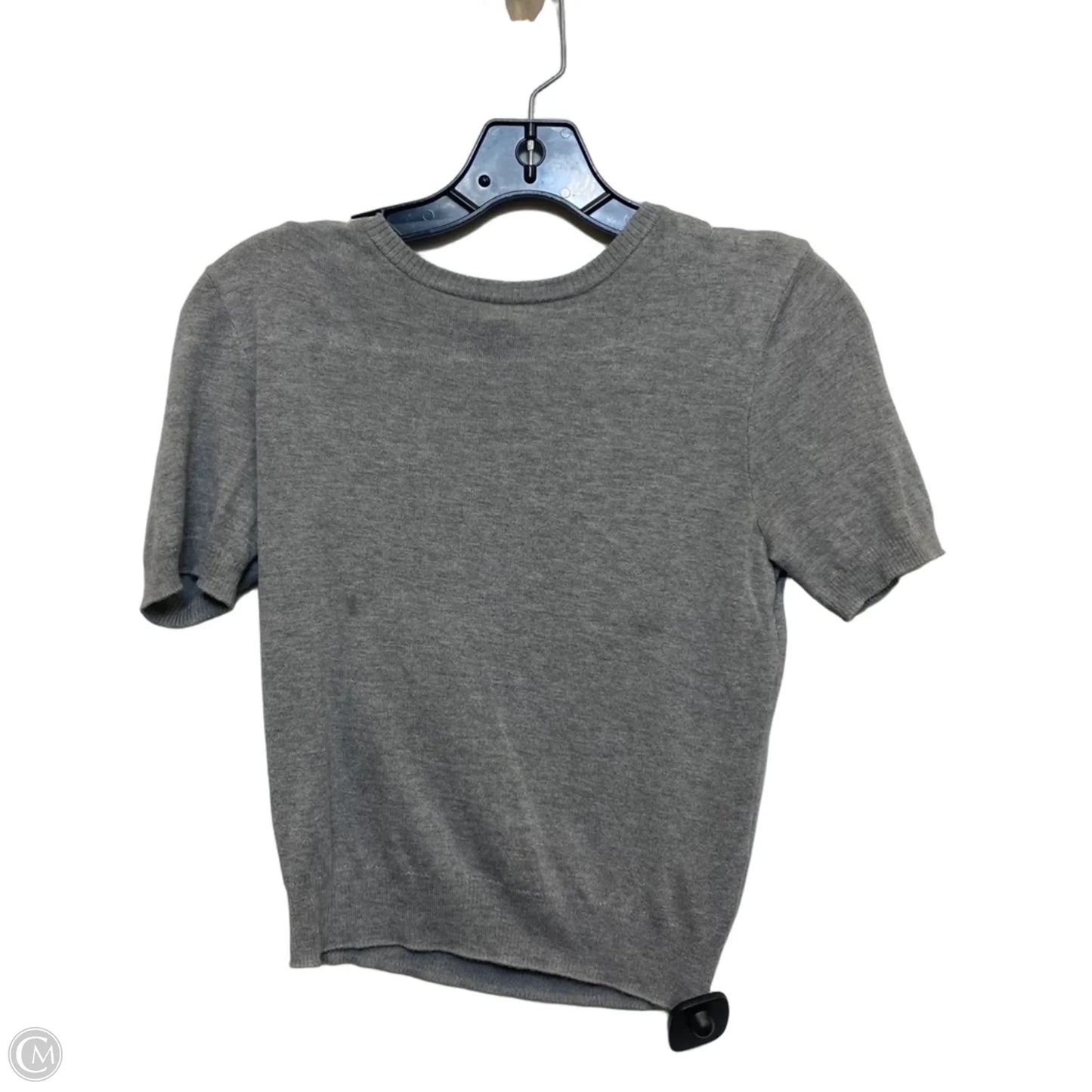 Top Short Sleeve By Divided In Grey, Size: S