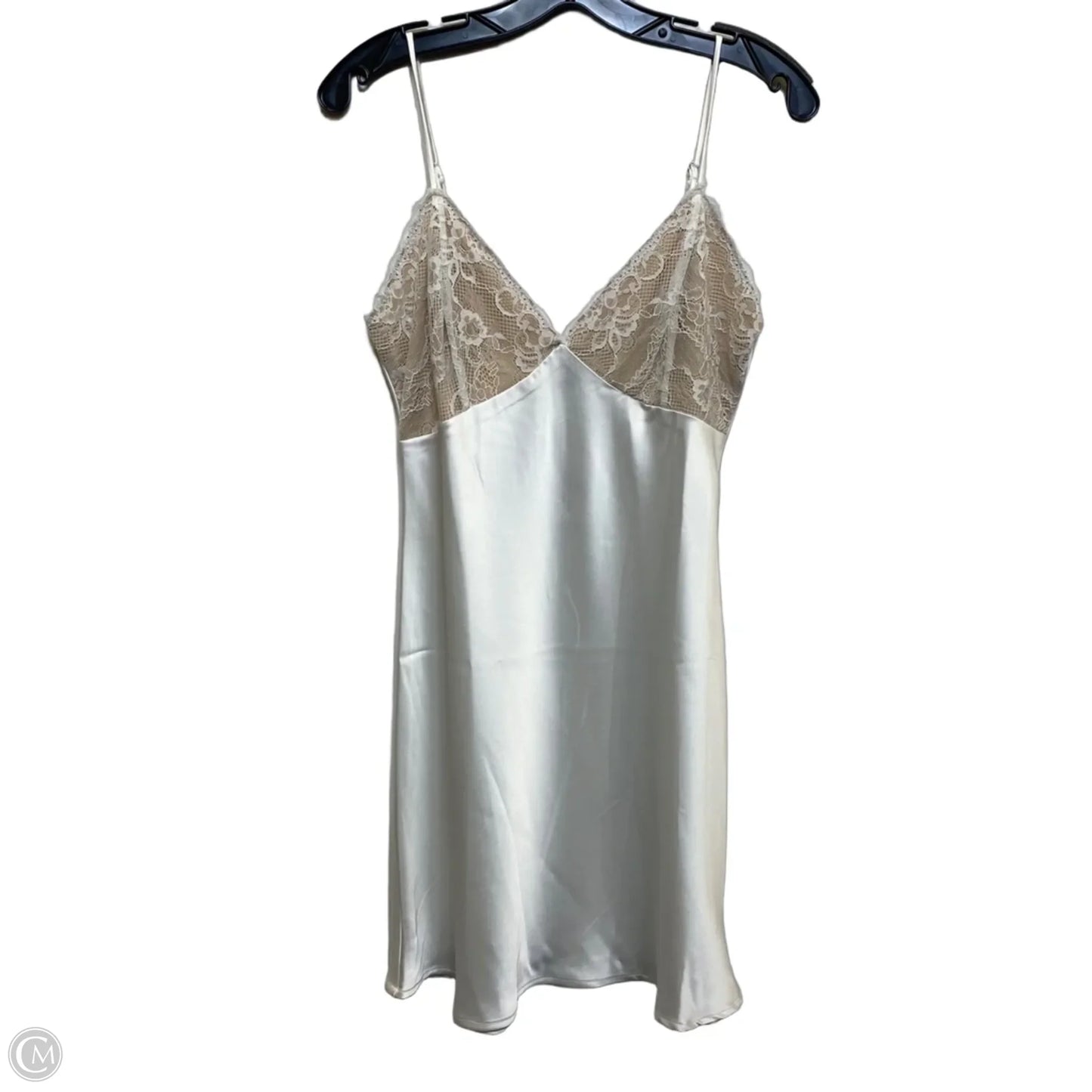 Dress Casual Short By Windsor In Cream, Size: M