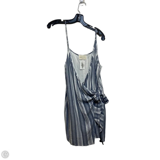 Dress Casual Short By Vestique In Blue & White, Size: S