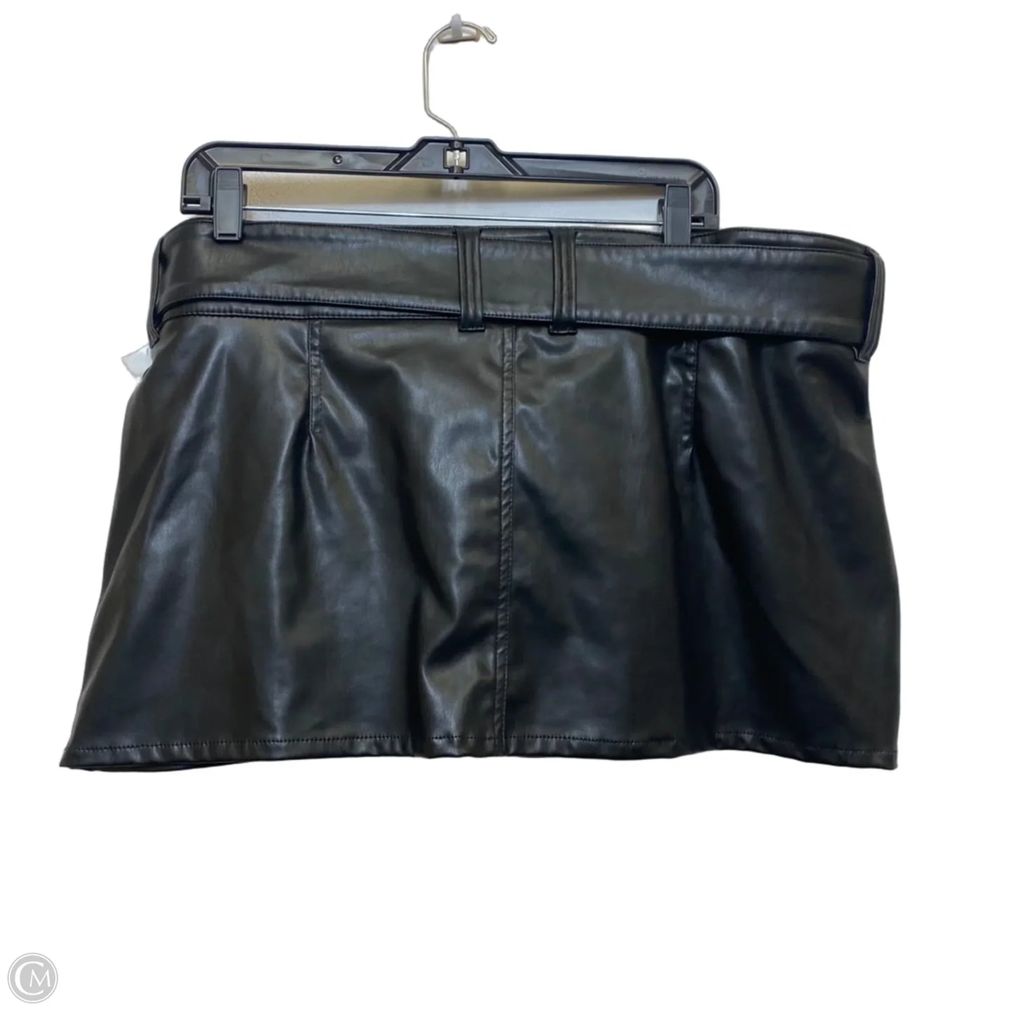 Skirt Mini & Short By Divided In Black, Size: 1x