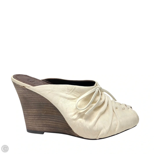 Shoes Designer By Frye In Beige, Size: 7.5