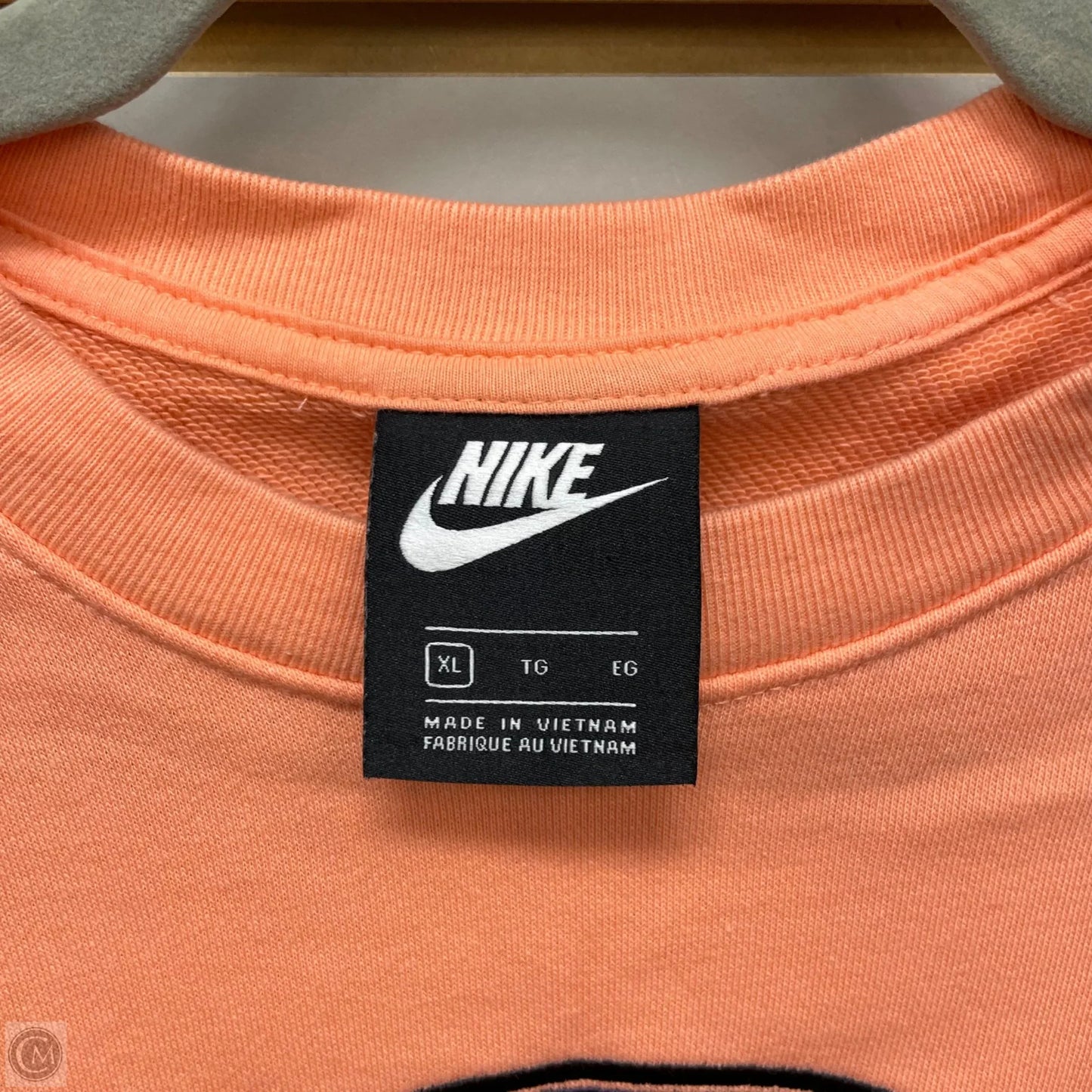 Sweatshirt Crewneck By Nike In Coral, Size: Xl