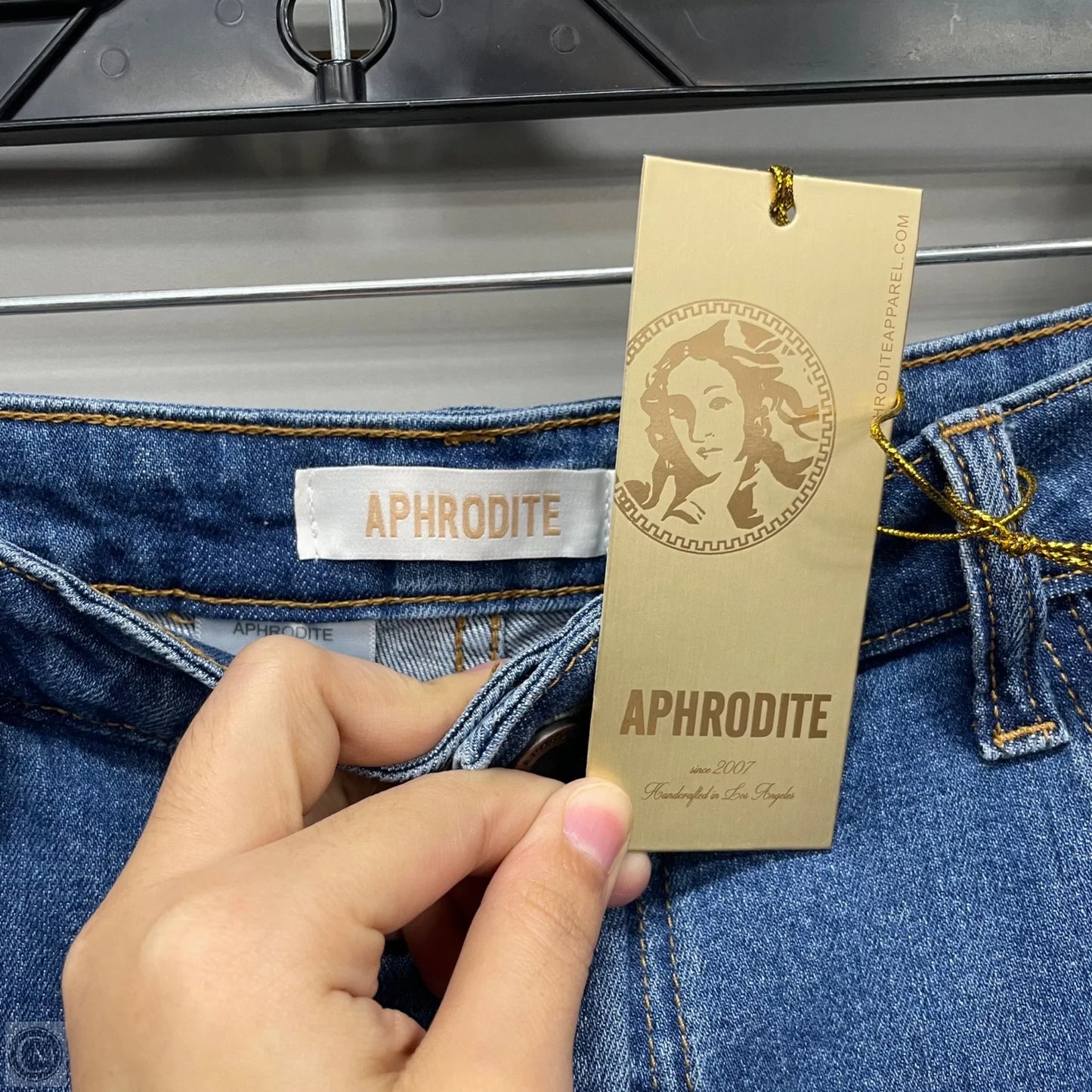 Jeans Flared By Clothes Mentor In Blue Denim, Size: 14