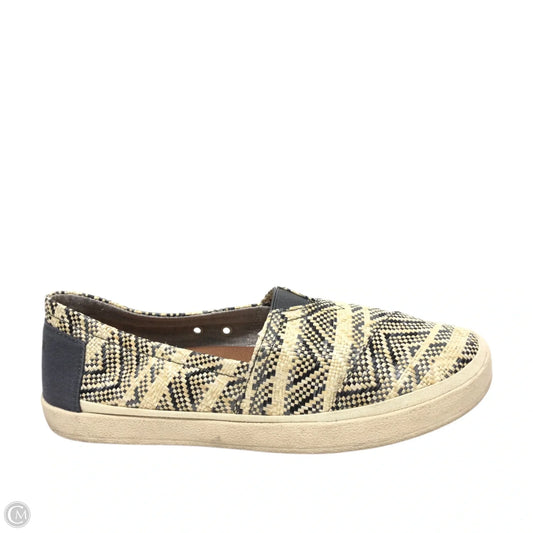 Shoes Flats By Toms In Grey & Tan, Size: 9