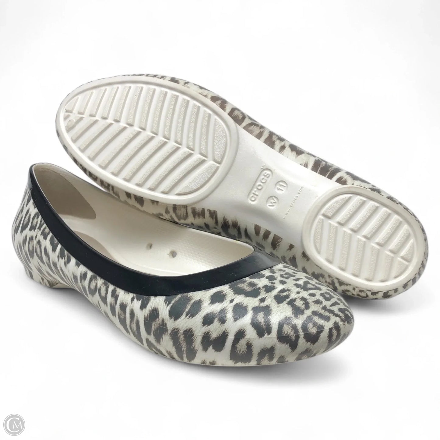 Shoes Flats By Crocs In Animal Print, Size: 11
