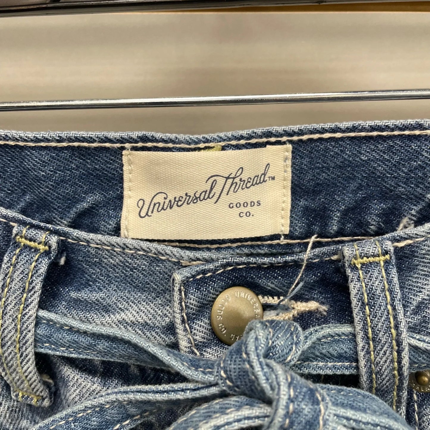 Jeans Boyfriend By Universal Thread In Blue Denim, Size: 4