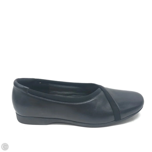 Shoes Flats By Clarks In Black, Size: 8