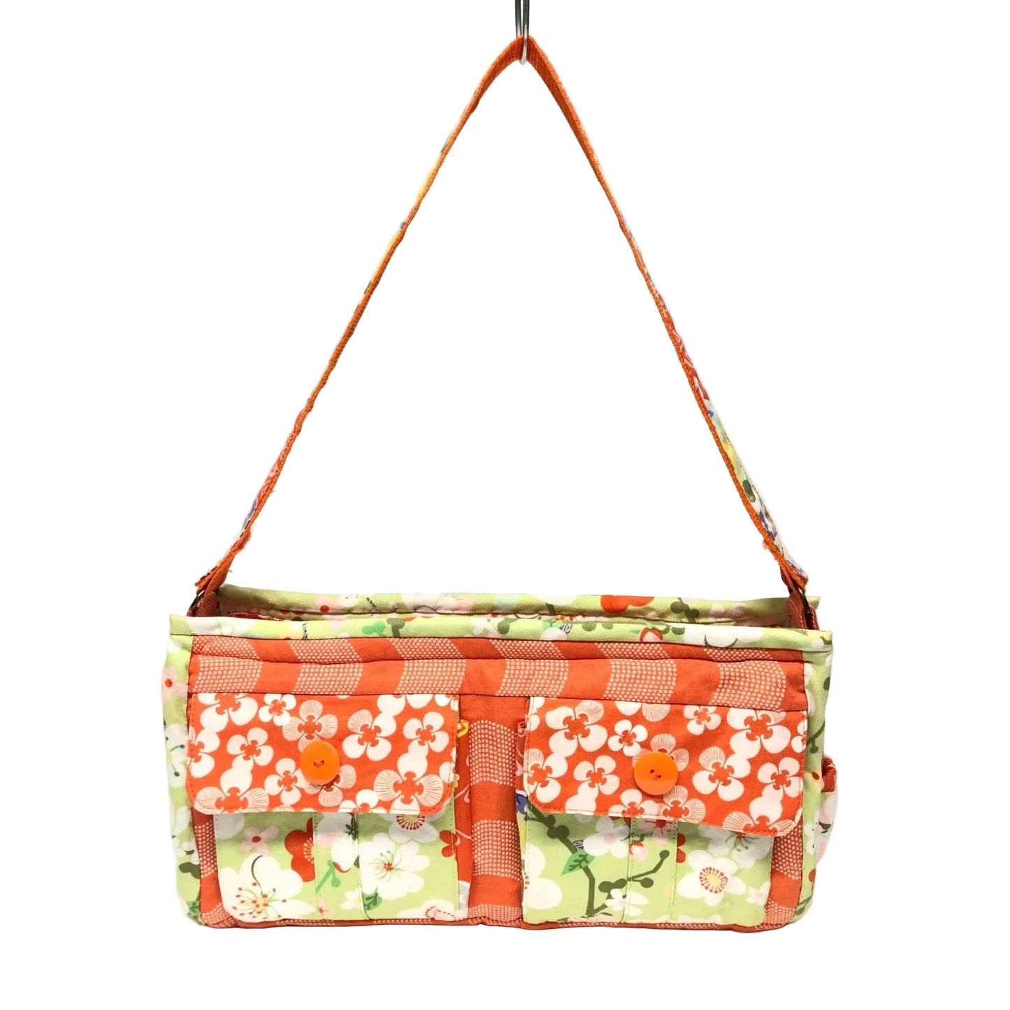 Handbag By Clothes Mentor, Size: Medium