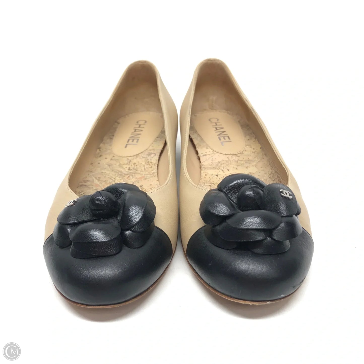 Shoes Luxury Designer By Chanel In Cream, Size: 6