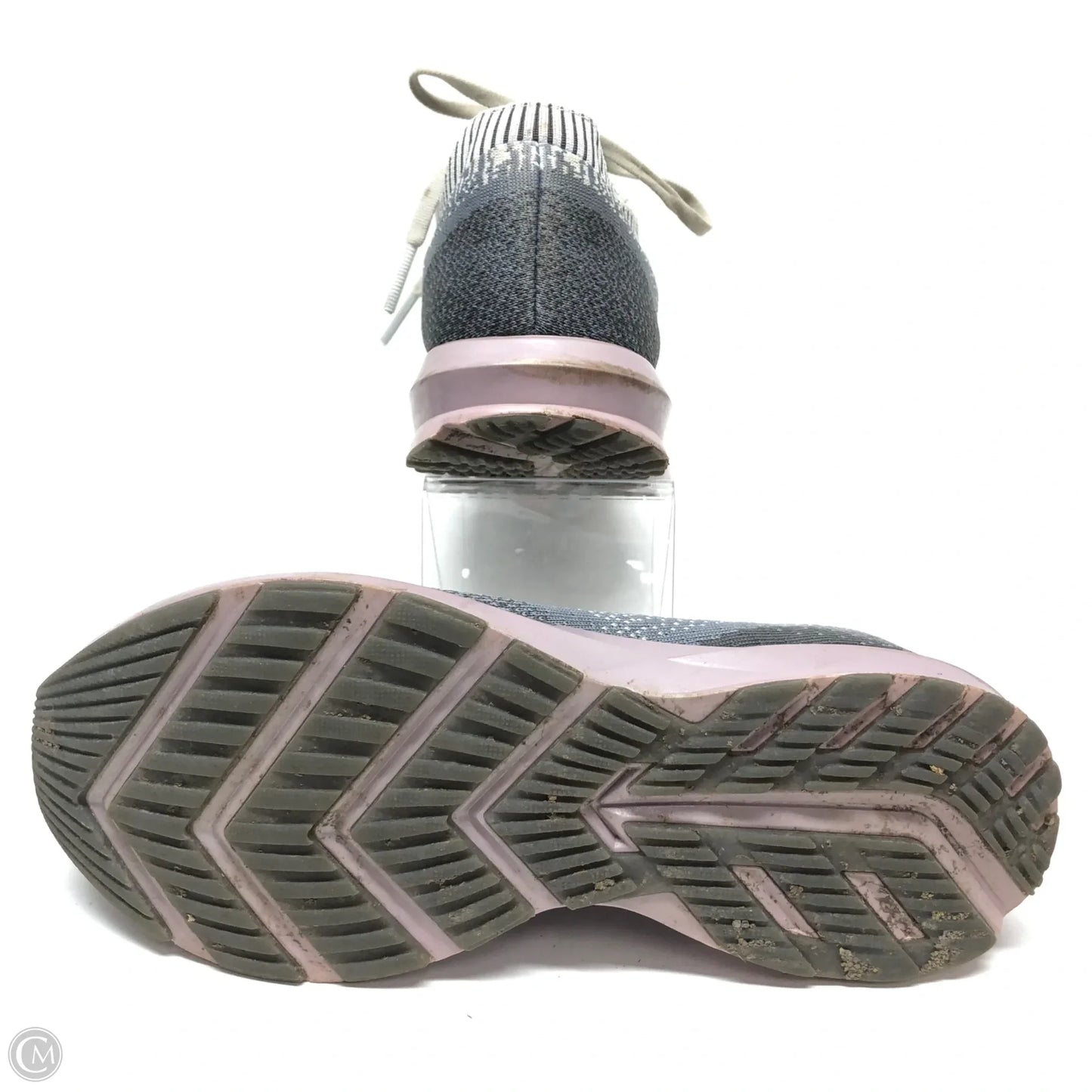 Shoes Athletic By Brooks In Grey & Pink, Size: 9.5