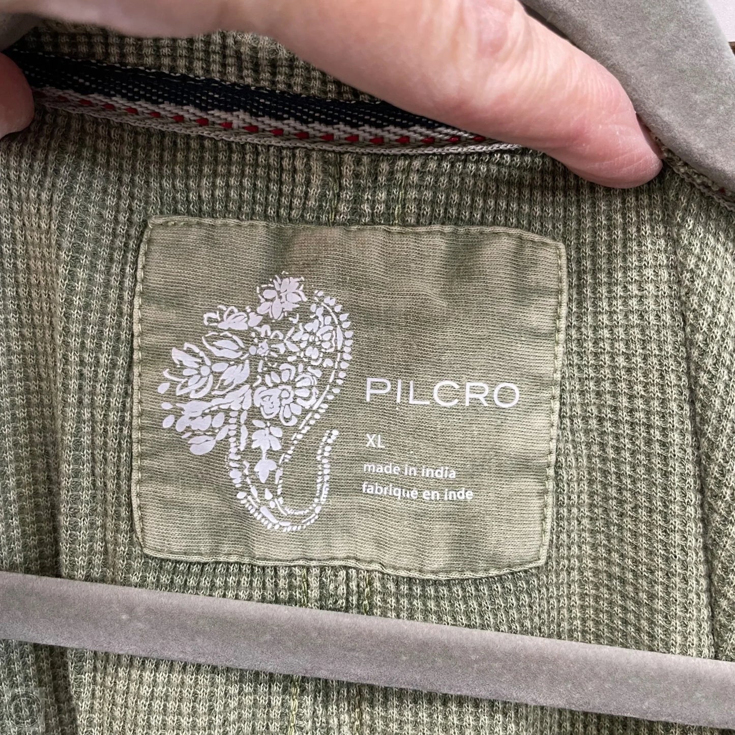 Top Long Sleeve By Pilcro In Green, Size: Xl