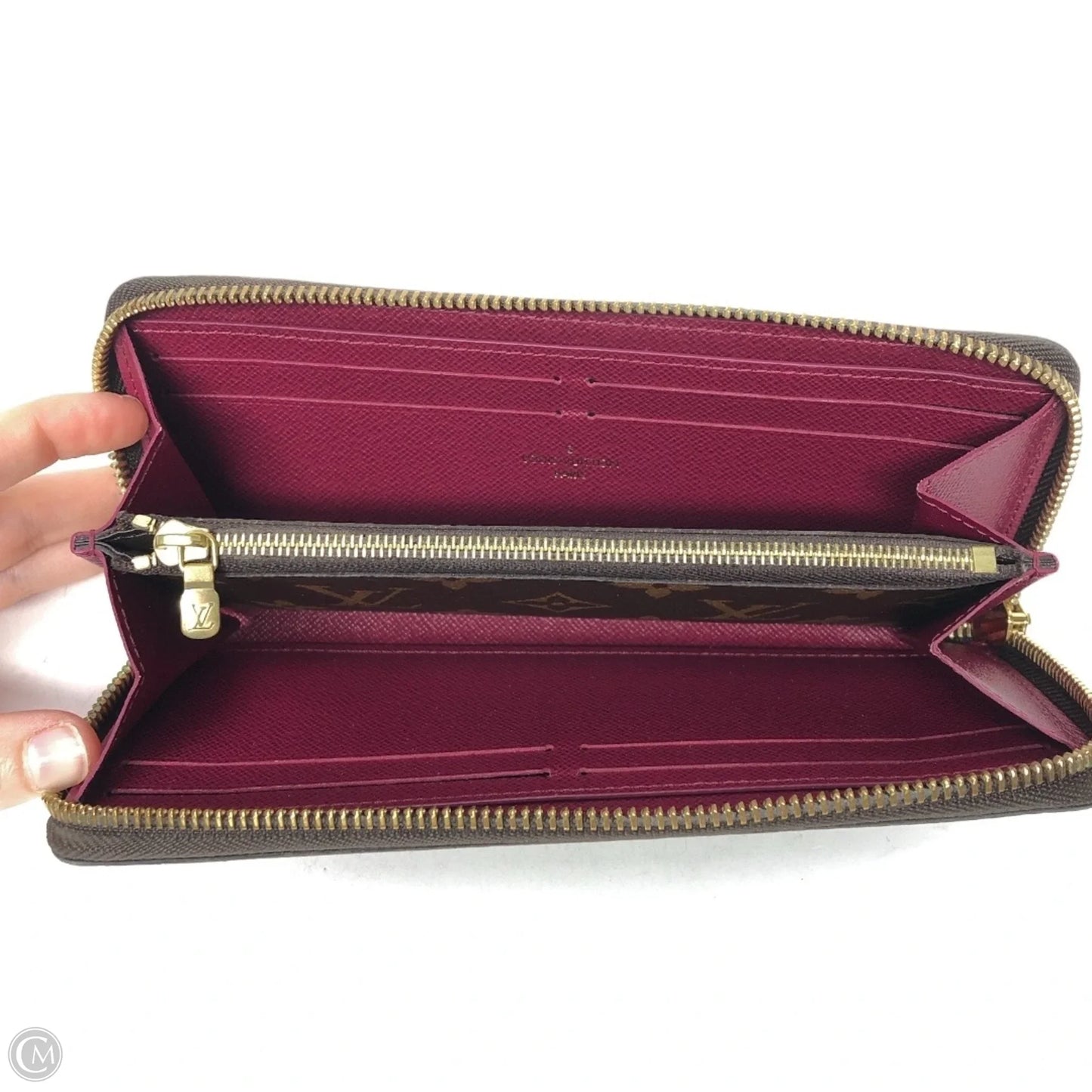Wallet Luxury Designer By Louis Vuitton, Size: Medium
