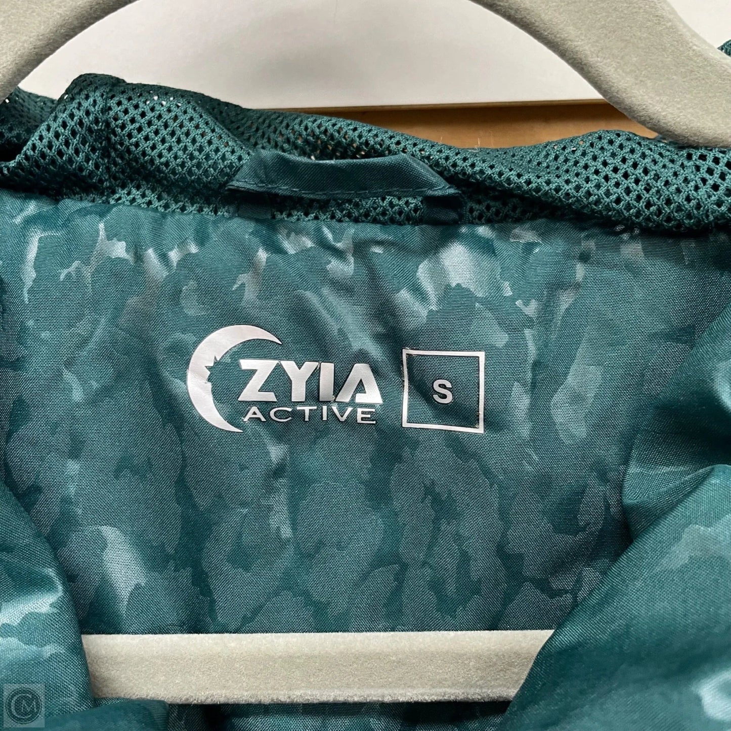 Athletic Jacket By Zyia In Green, Size: S