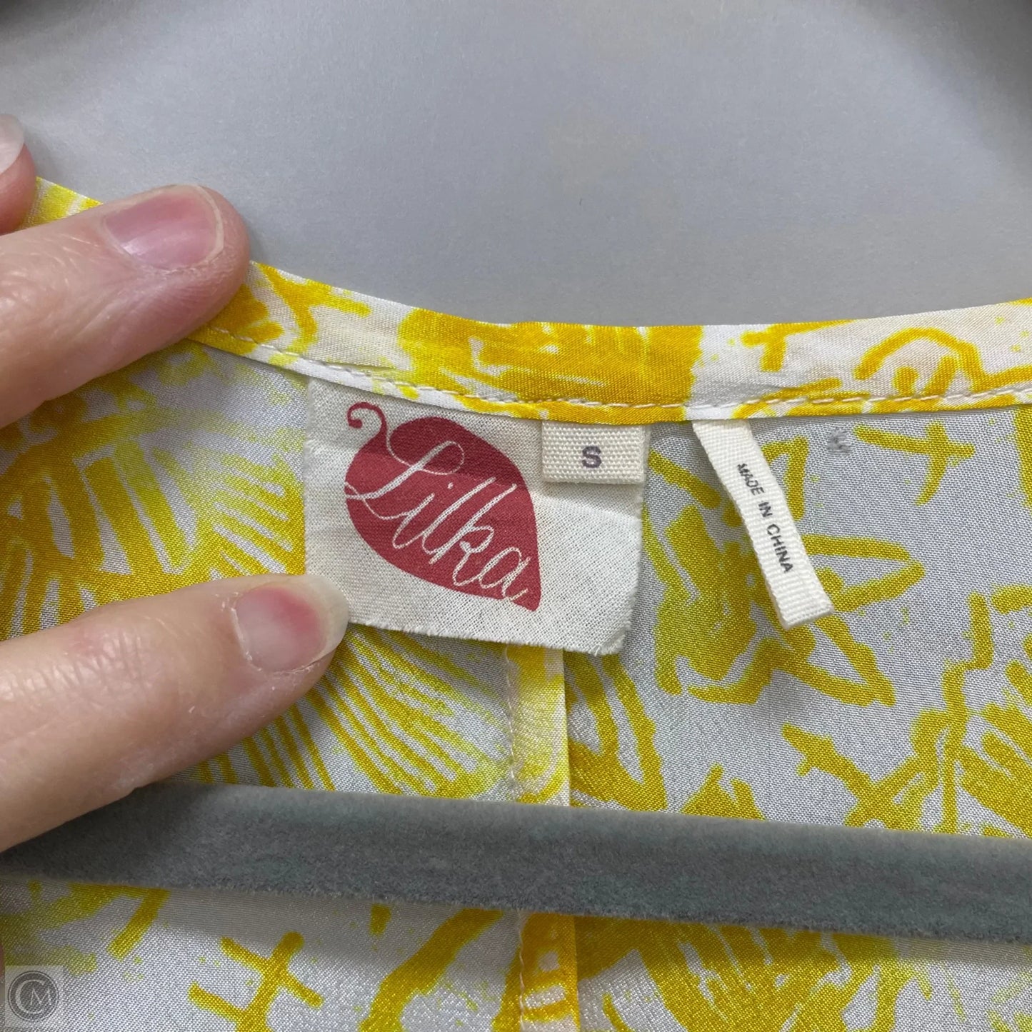 Tunic Short Sleeve By Anthropologie In White & Yellow, Size: S