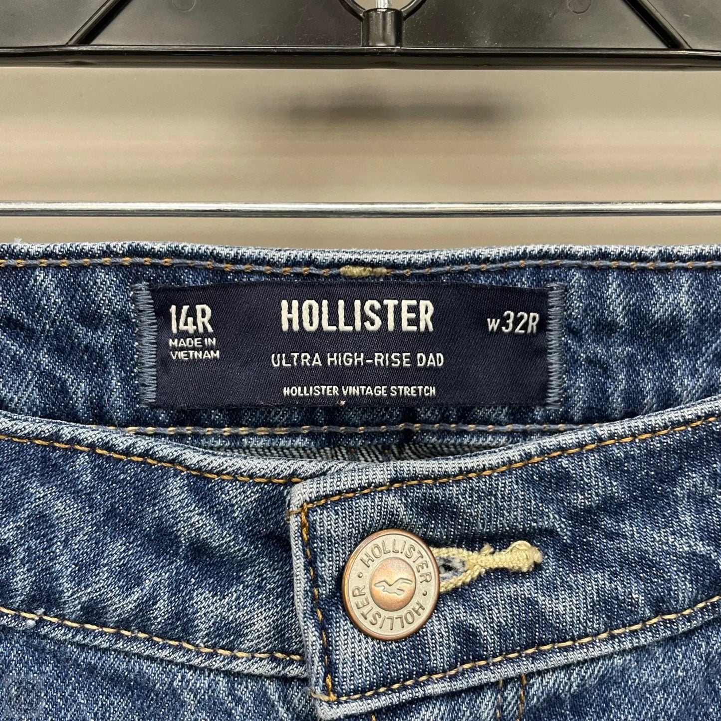 Jeans Boyfriend By Hollister In Blue Denim, Size: 14