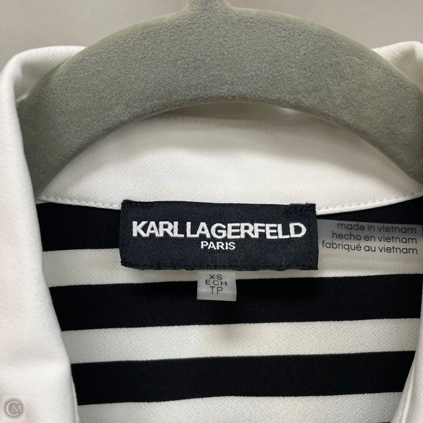 Top Long Sleeve Designer By Karl Lagerfeld In Striped Pattern, Size: Xs