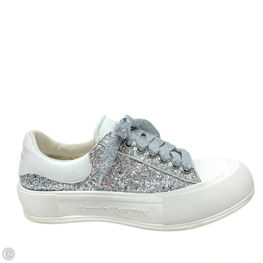 Shoes Luxury Designer By Alexander Mcqueen In Silver & White, Size: 9.5