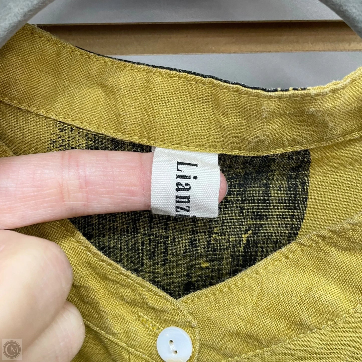 Tunic Short Sleeve By Clothes Mentor In Black & Tan, Size: L