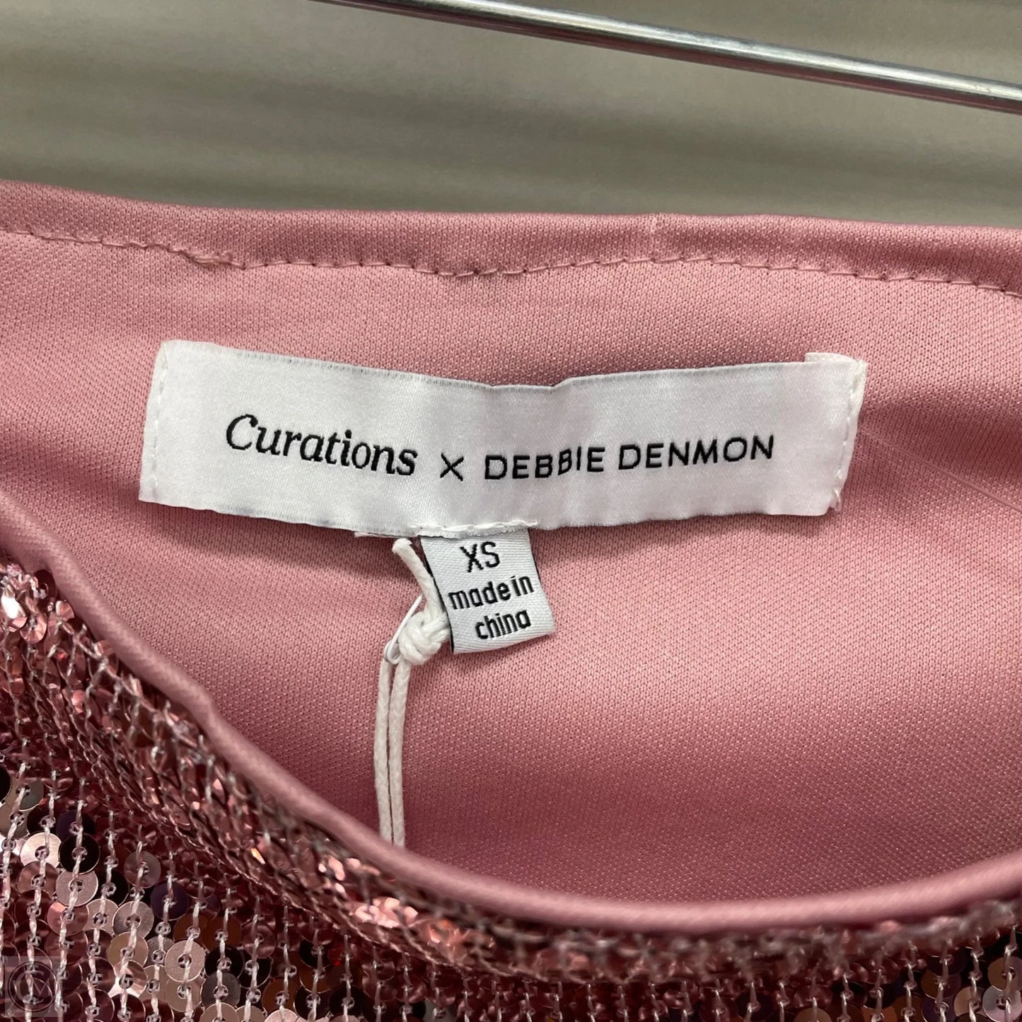 Skirt Midi By Clothes Mentor In Pink, Size: Xs