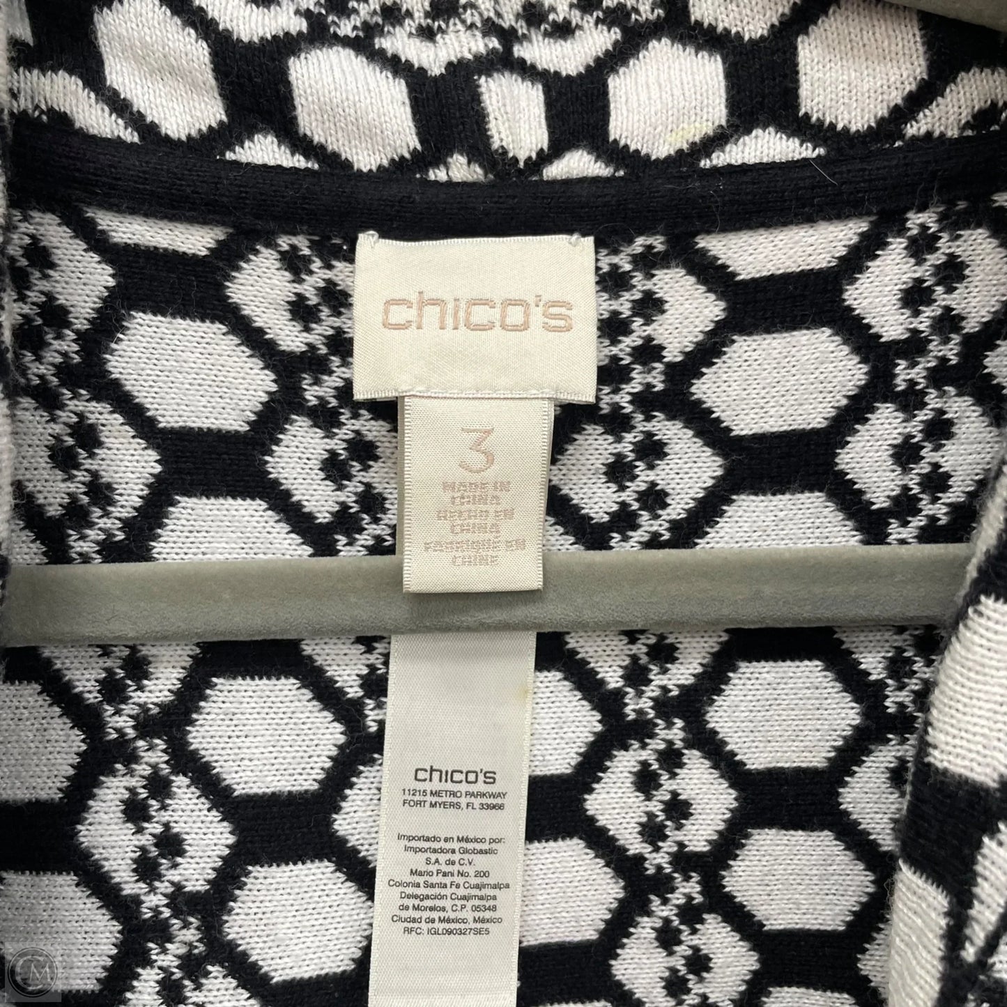 Sweater Cardigan By Chicos In Black & White, Size: Xl