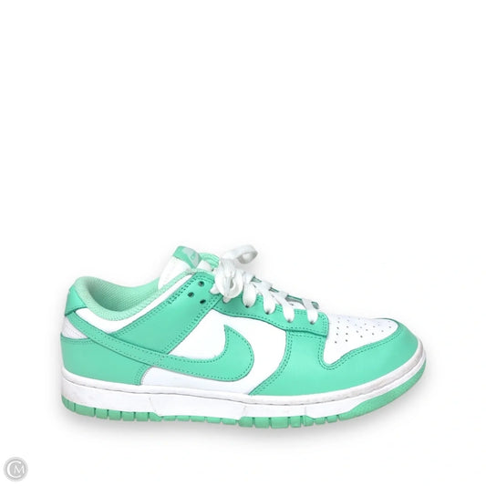Shoes Sneakers By Nike In Green & White, Size: 9.5