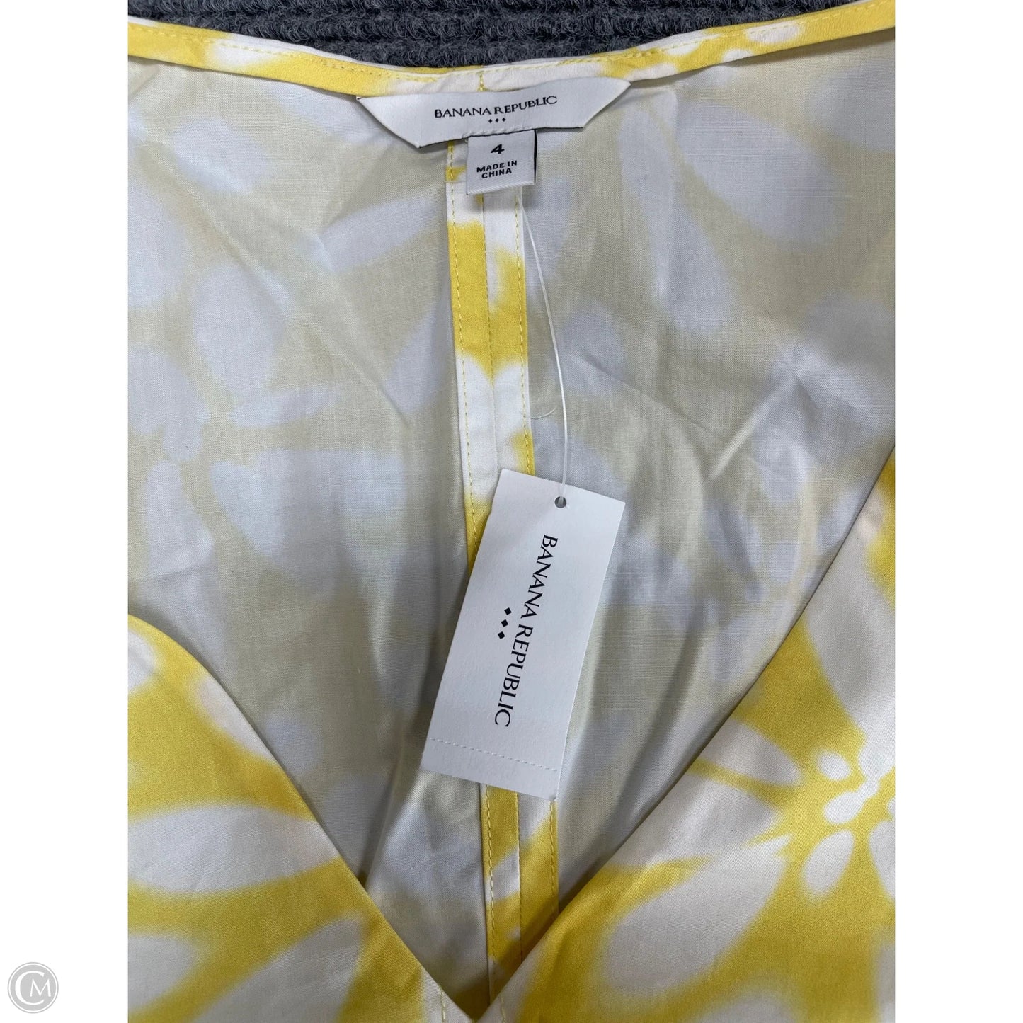 Top Short Sleeve By Banana Republic In White & Yellow, Size: 4