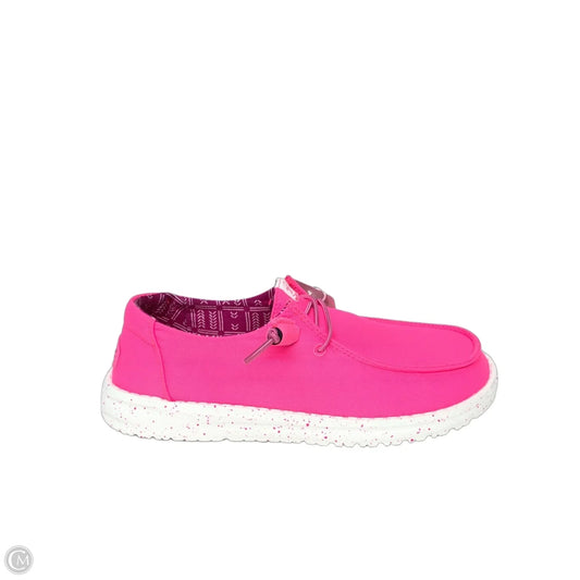 Shoes Flats By Hey Dude In Pink, Size: 7