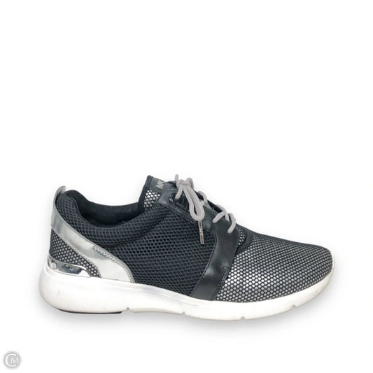 Shoes Sneakers By Michael By Michael Kors In Black & Silver, Size: 10