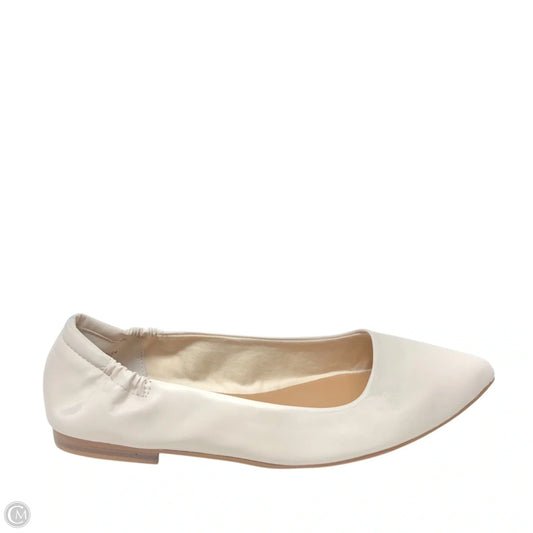 Shoes Flats By Crown And Ivy In Ivory, Size: 8.5