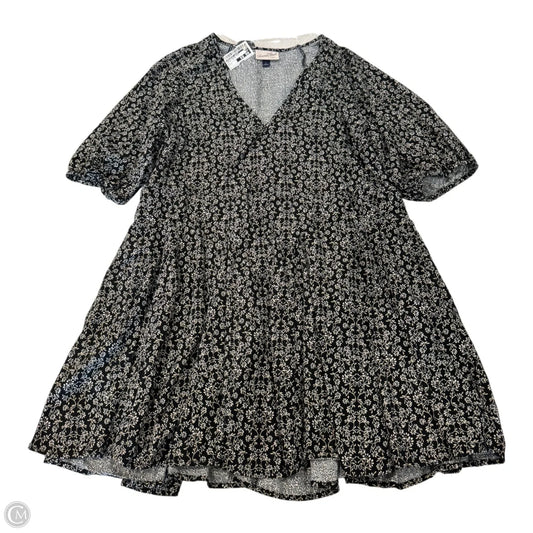 Dress Casual Short By Universal Thread In Black & White, Size: L