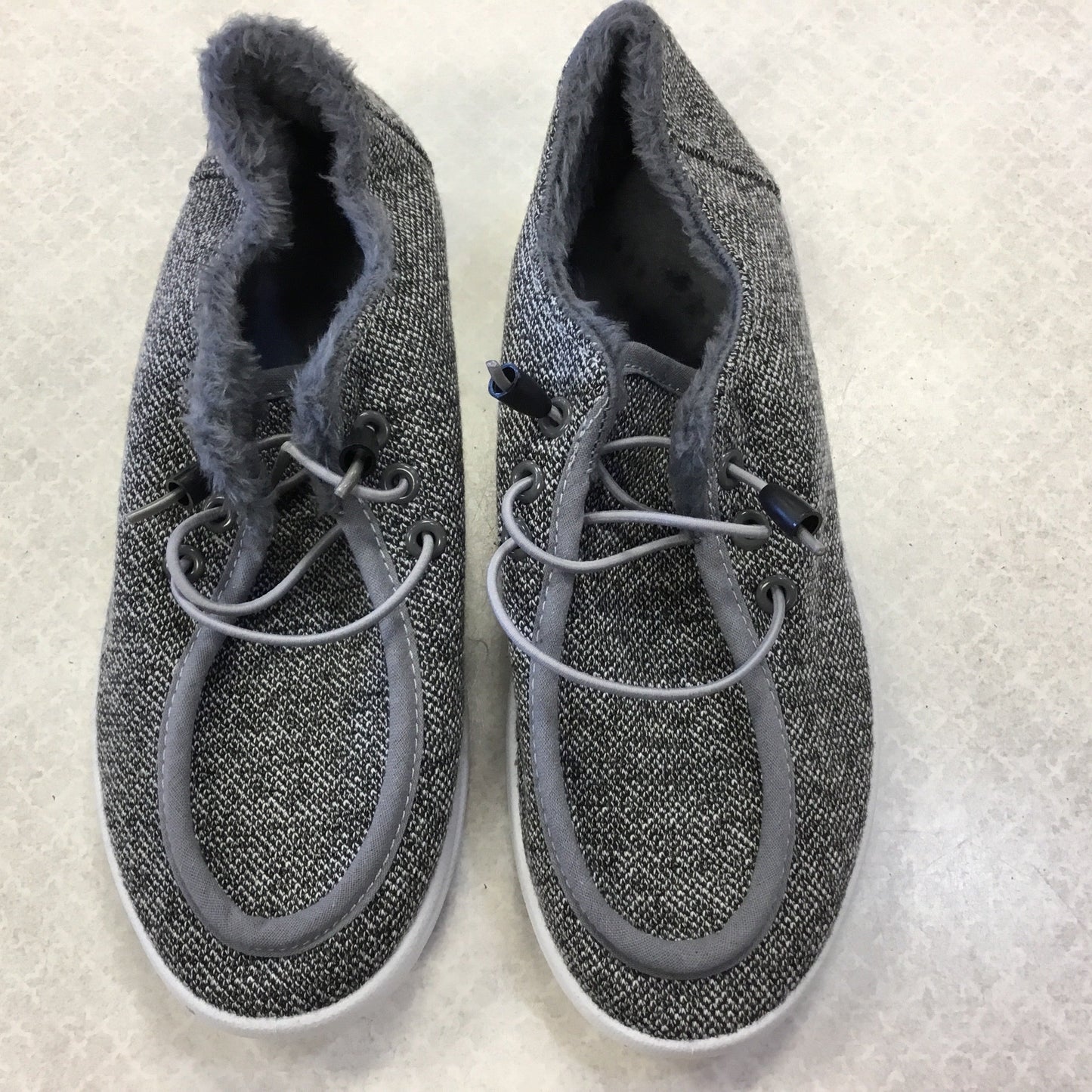 Shoes Flats By Clothes Mentor In Grey, Size: 6.5