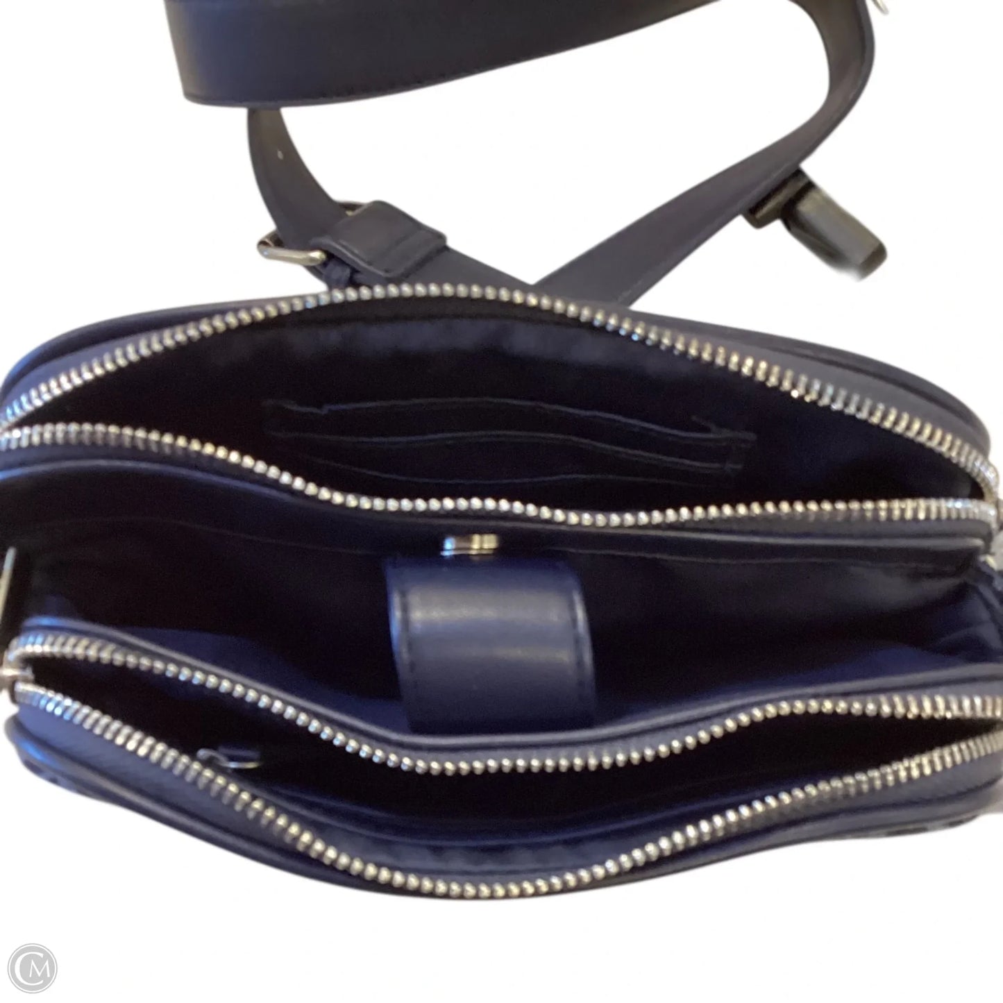Crossbody By Clothes Mentor, Size: Small
