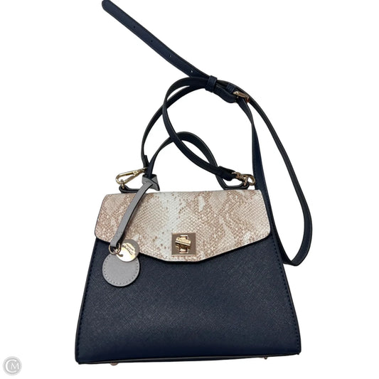 Crossbody By Clothes Mentor, Size: Small