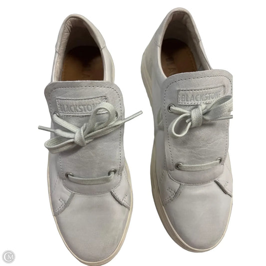 Shoes Sneakers By Cmc In Grey, Size: 9