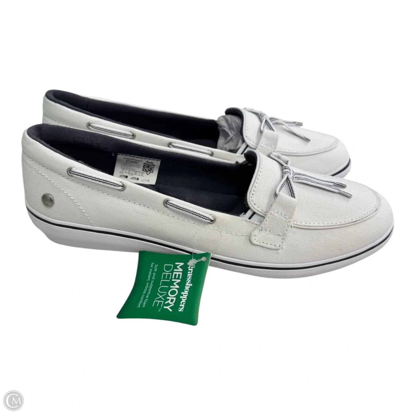 Shoes Flats By Grasshoppers In White, Size: 8