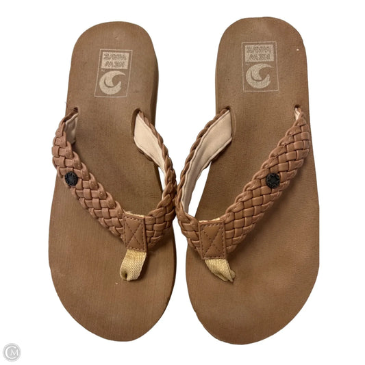 Sandals Flip Flops By Clothes Mentor In Brown, Size: 7.5