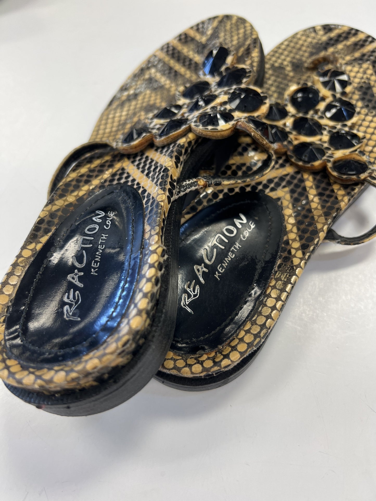 Sandals Flip Flops By Clothes Mentor  Size: 8