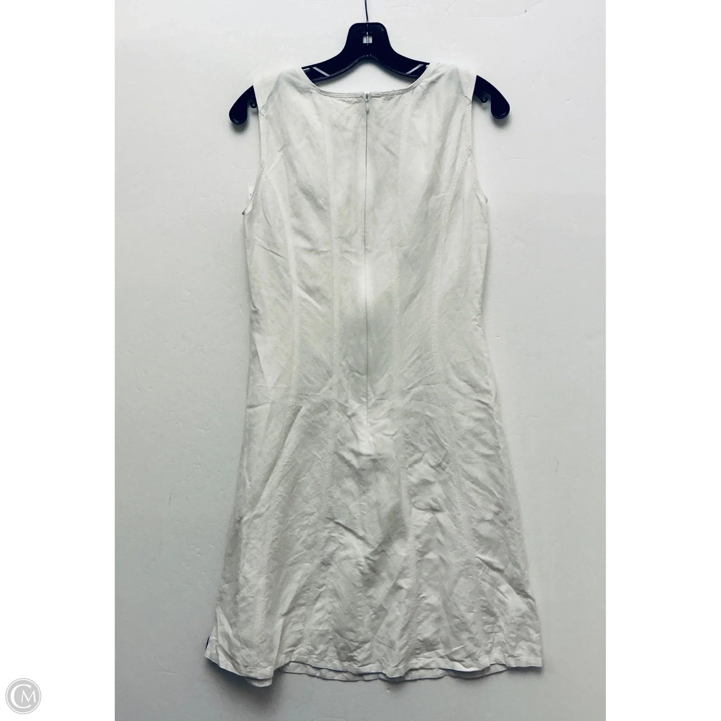 Dress Casual Short By Clothes Mentor In White, Size: S