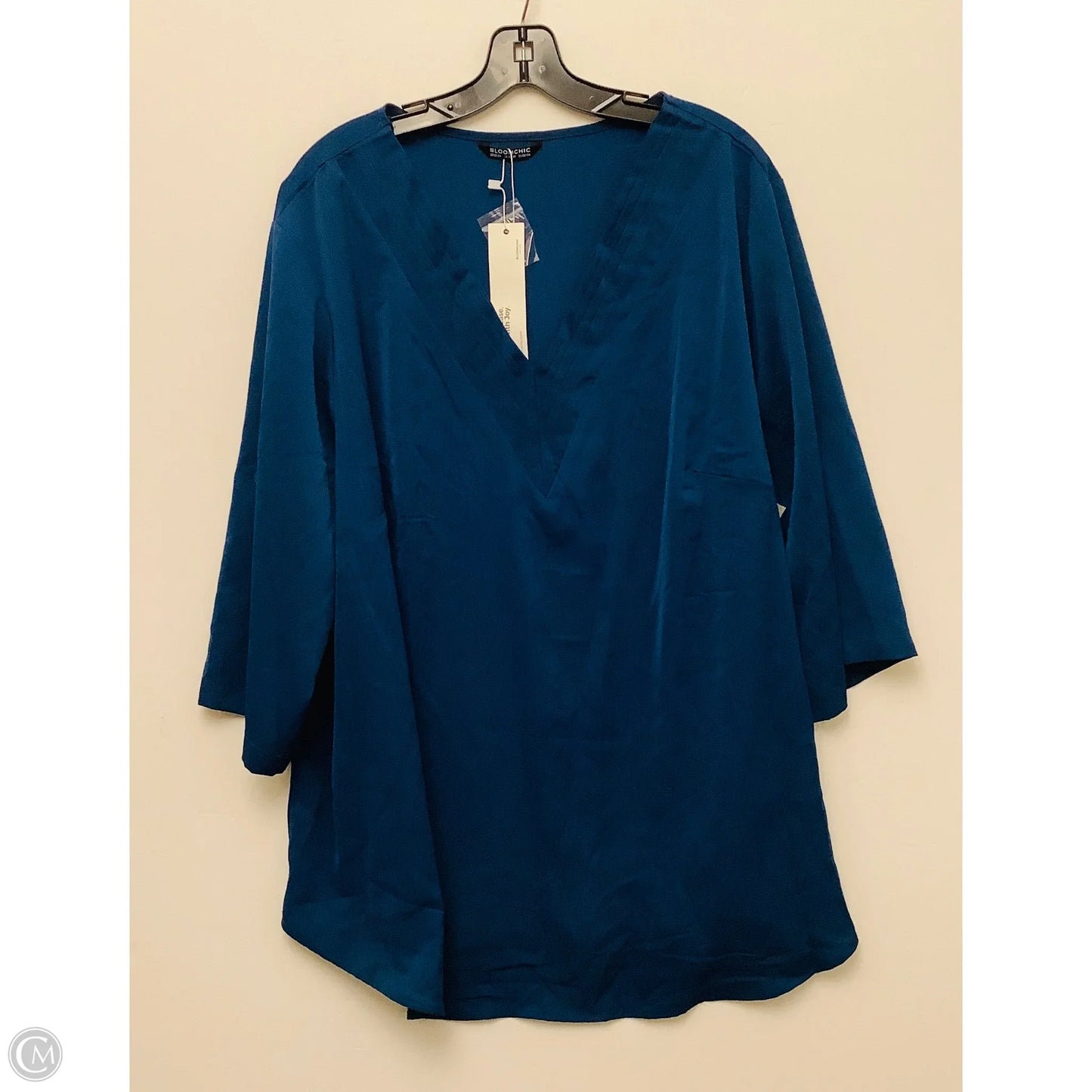 Top Long Sleeve By Cmb In Green, Size: 22