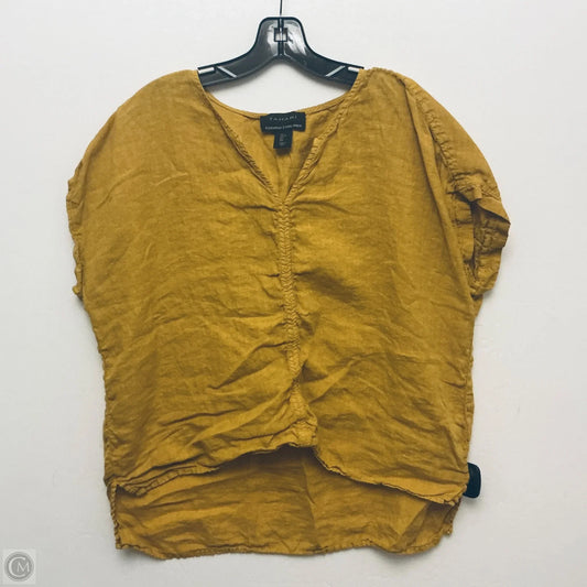 Top Short Sleeve Basic By Tahari In Yellow, Size: L