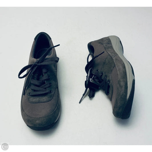Shoes Sneakers By Dansko In Green, Size: 6.5