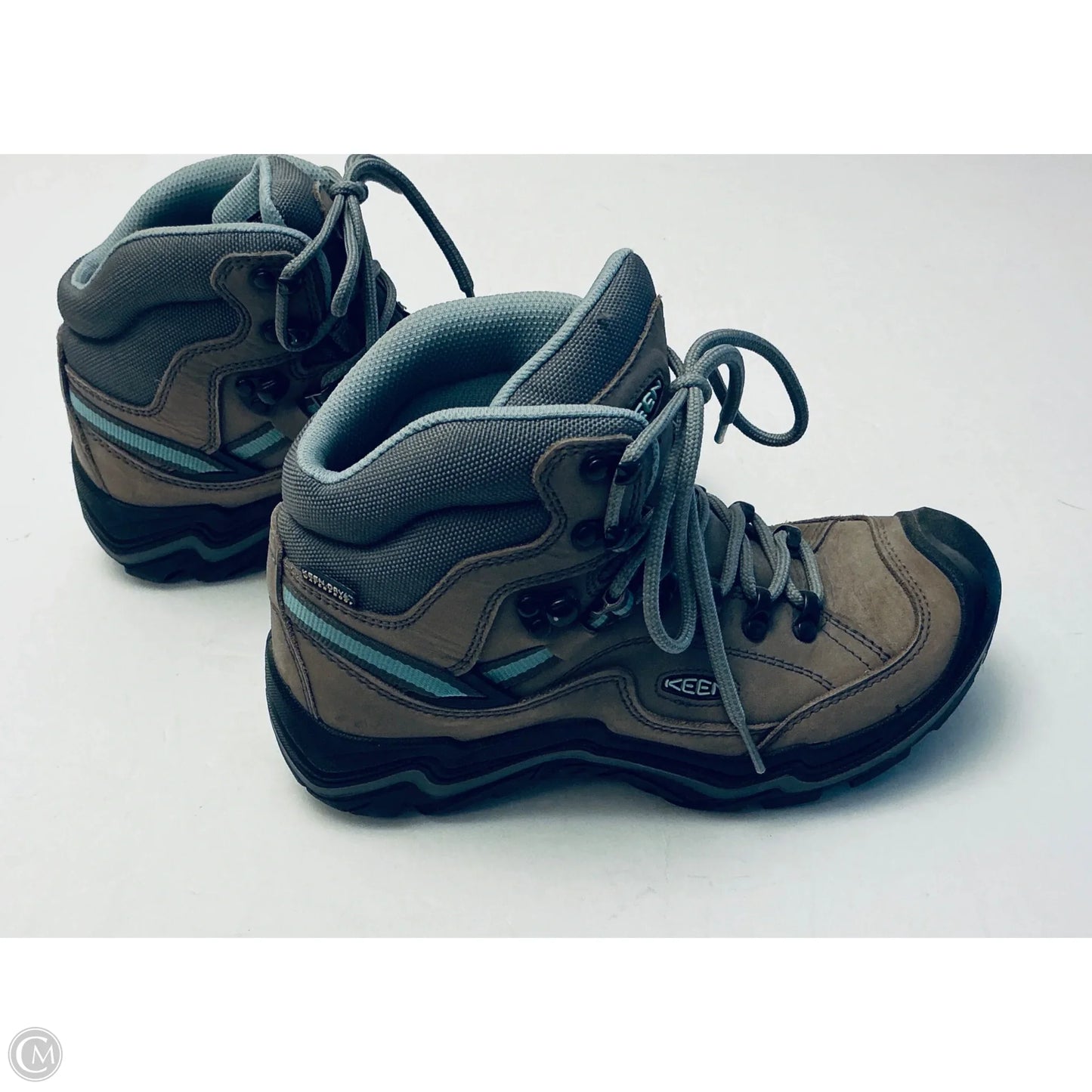 Shoes Hiking By Keen In Grey, Size: 7.5
