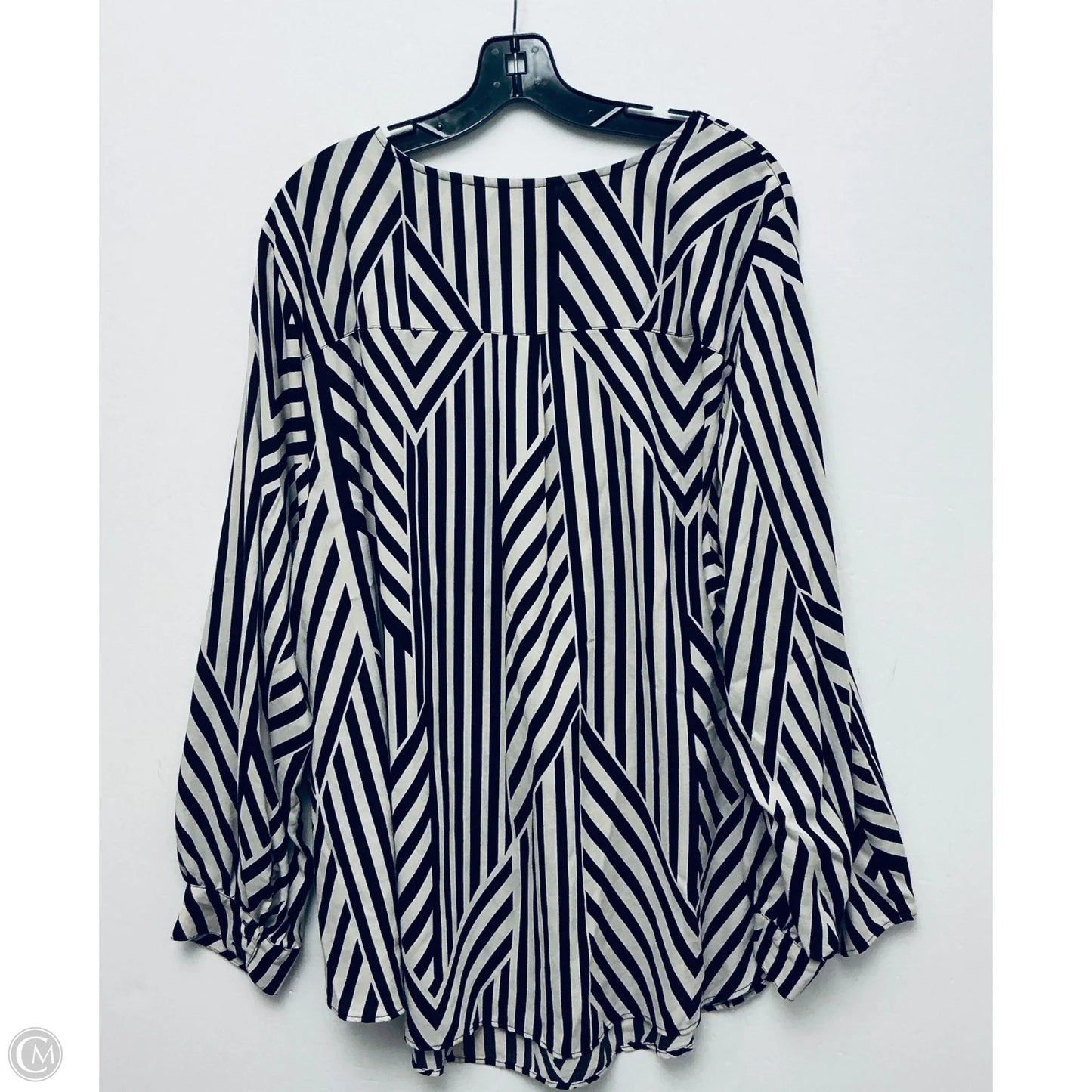 Top Long Sleeve By Torrid In Striped Pattern, Size: 4x