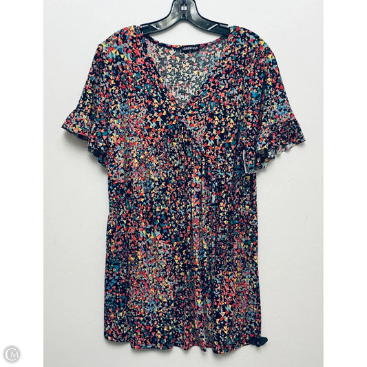 Top Short Sleeve By Heimish Usa In Multi-colored, Size: 1x