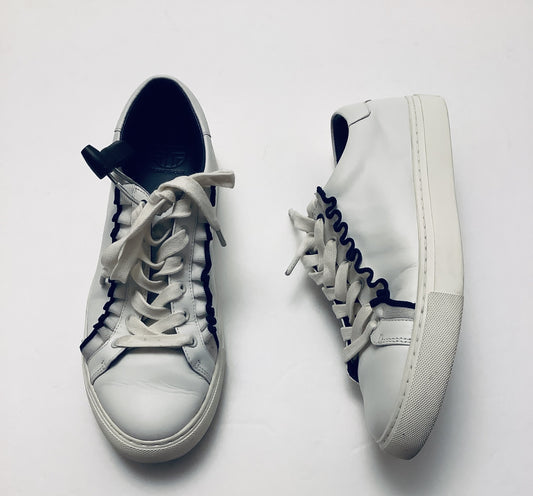 Shoes Sneakers By Clothes Mentor  Size: 10