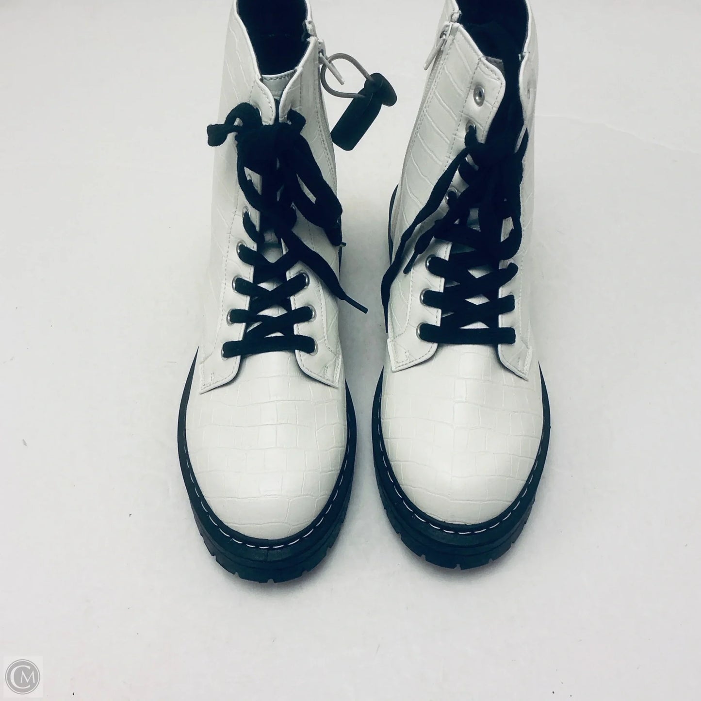 Boots Combat By True Craft In White, Size: 9.5