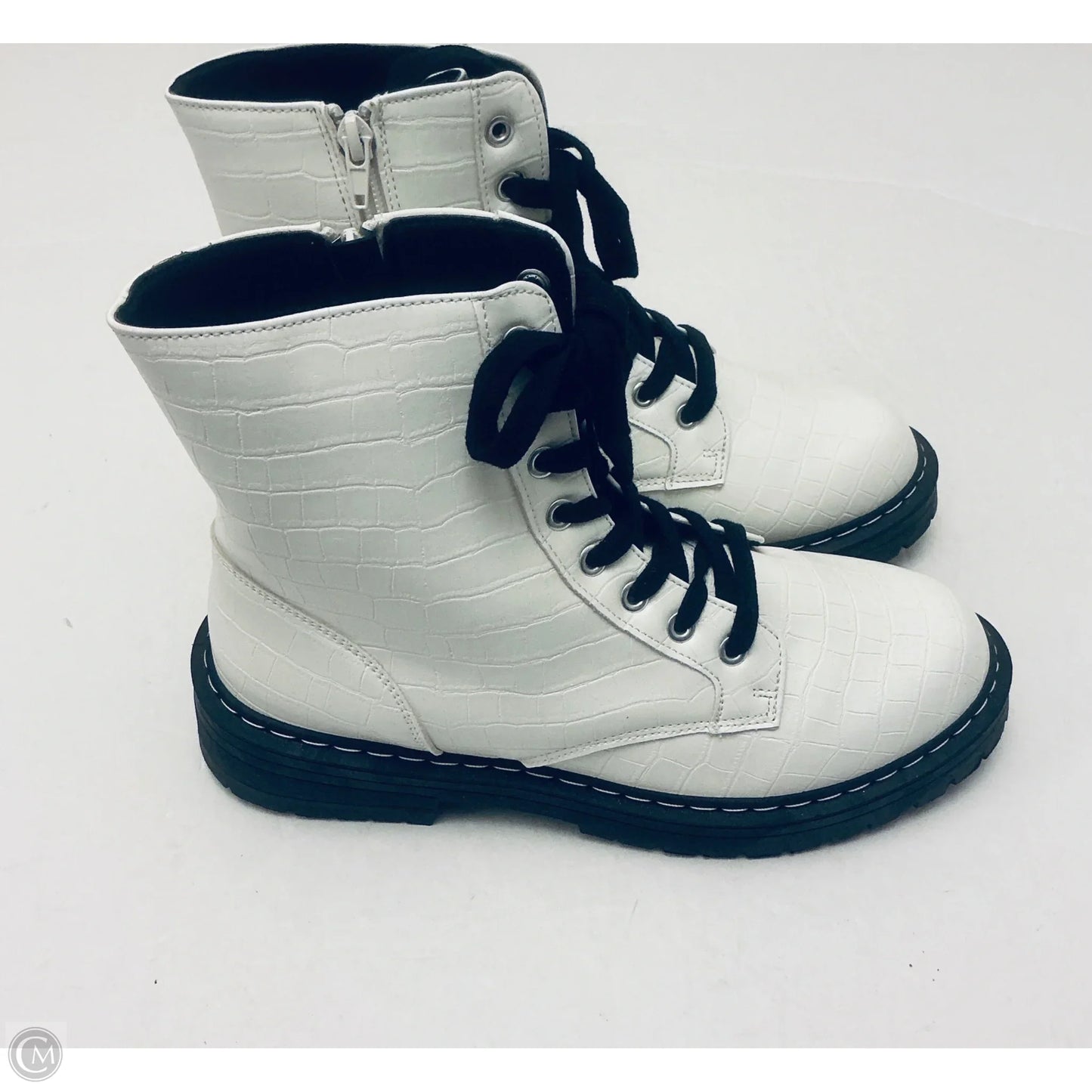 Boots Combat By True Craft In White, Size: 9.5