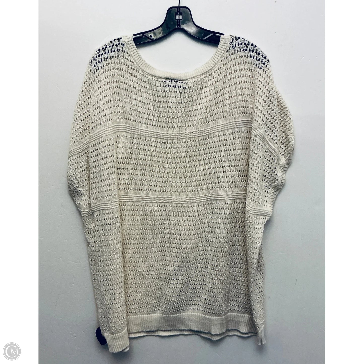 Top Short Sleeve By Lane Bryant In Cream, Size: 4x