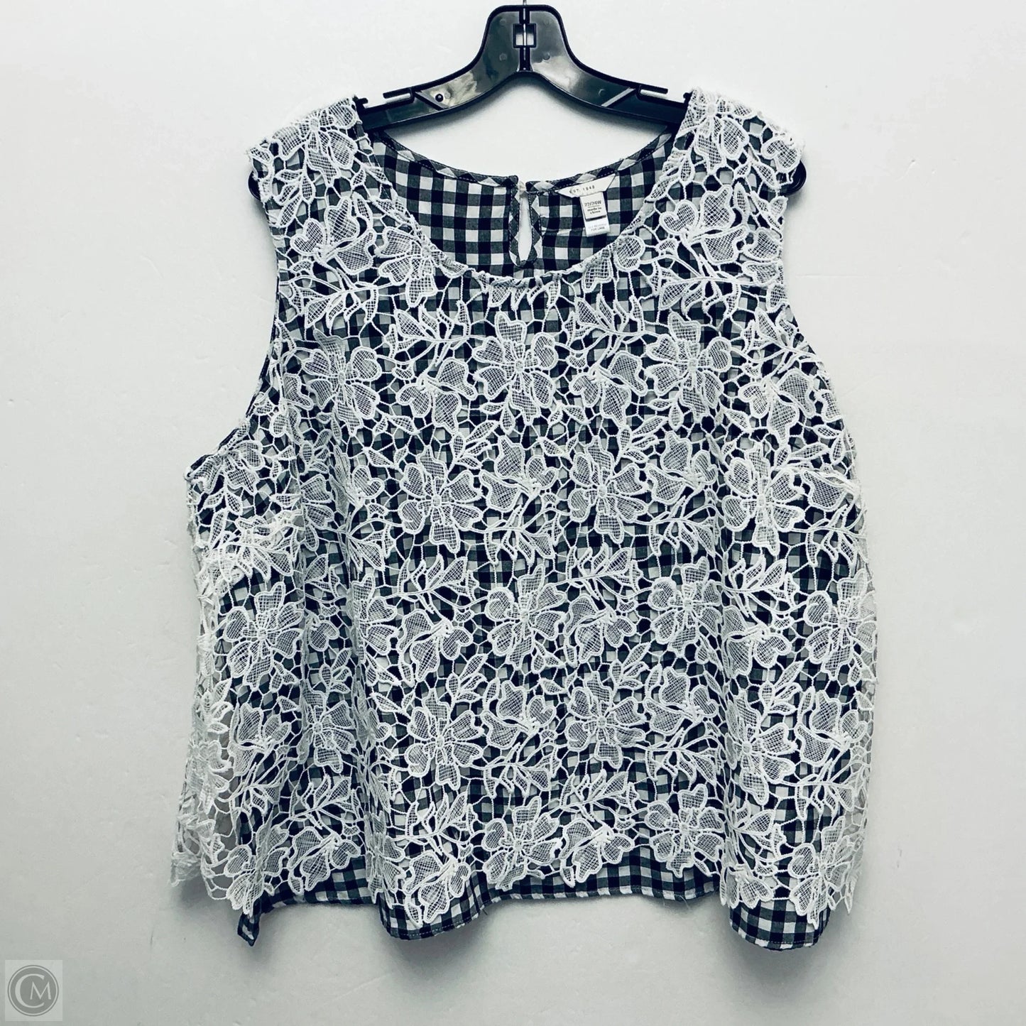 Top Sleeveless By Cato In Black & White, Size: 2x